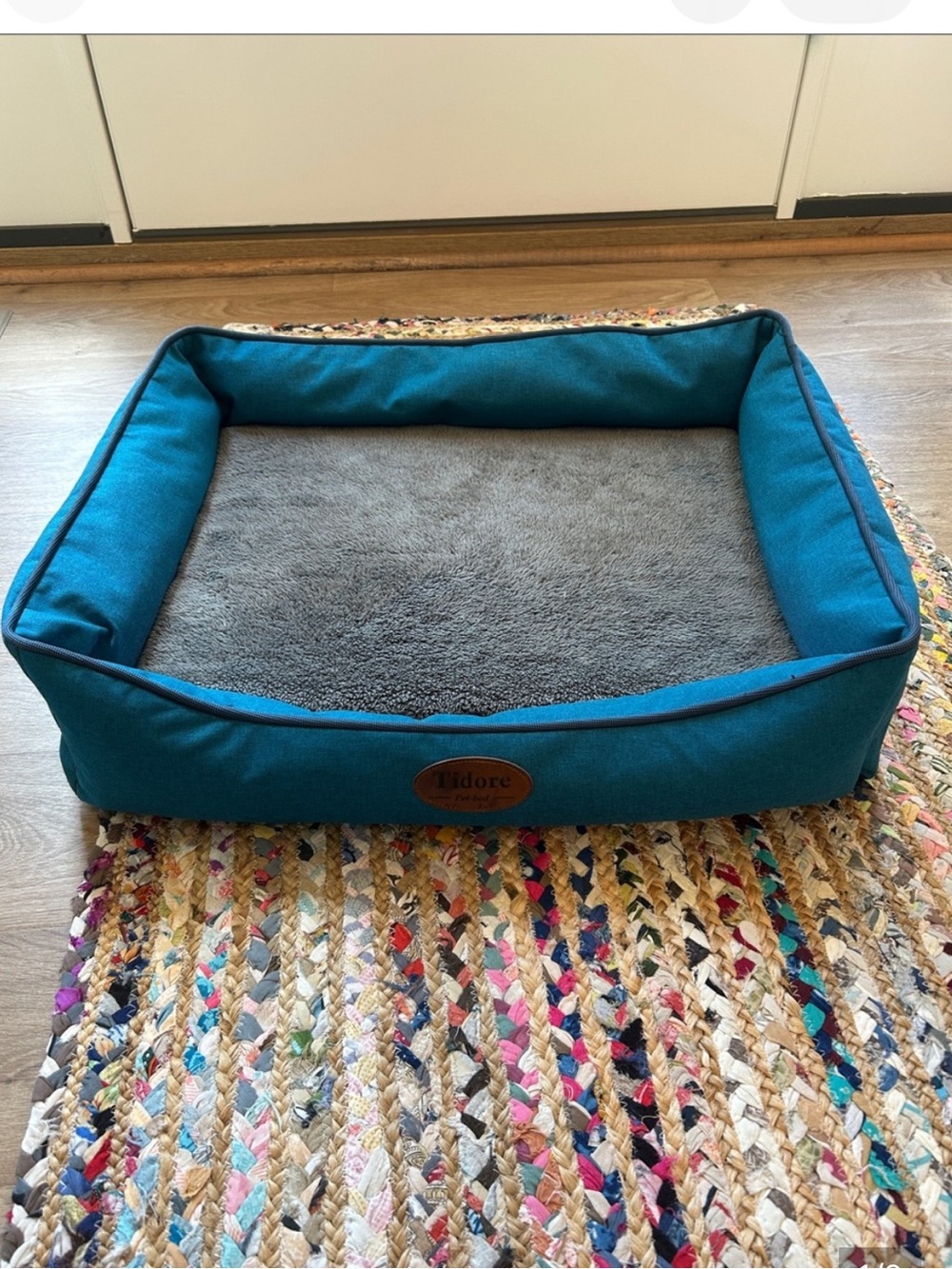 Pet Bed with Gray Plush Insert